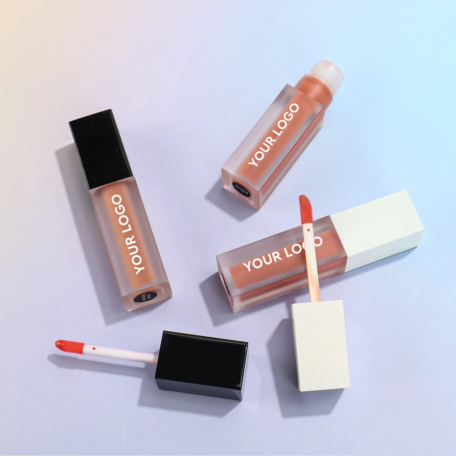 Tube carré de rouge à lèvres et de brillant à lèvres de marque privée avec des bouchons blancs et noirs, couleur personnalisée, produits de beauté des lèvres OEM longue durée