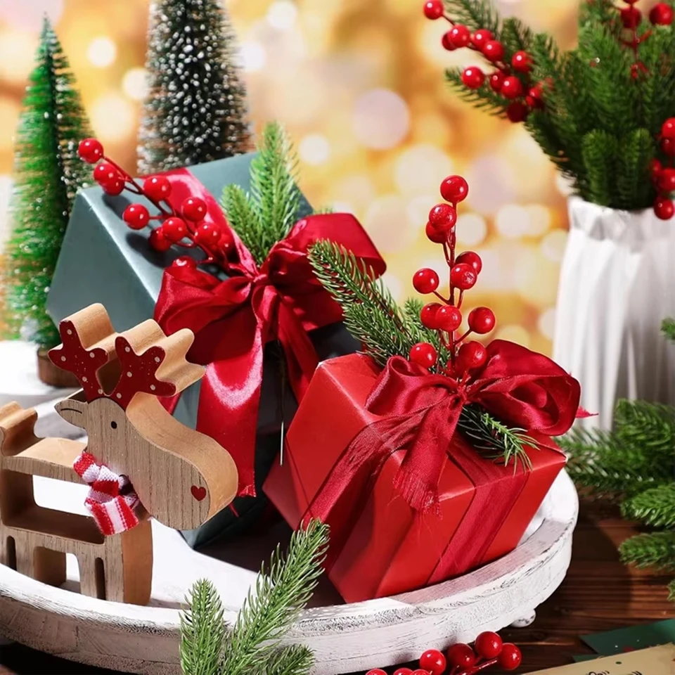 

Artificial Plants Holly Little Red Fruit Christmas Wreath Home Outdoor Garden Wedding Holiday Party DIY Festival Card Decoration