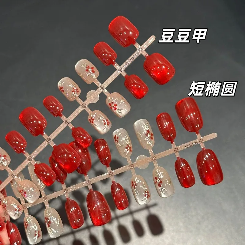 

10Pcs Handmade Gold-Plated Short Round Red Cat's Eye Nails with Press-On Design Perfect Gift for Women and Friends