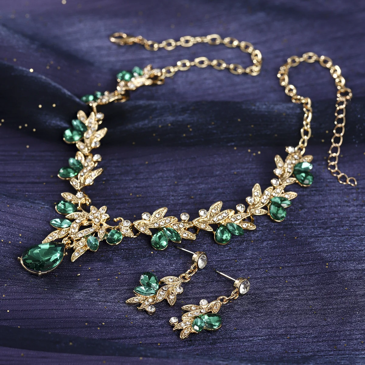 Luxury Rhinestone Bridal Necklace & Earring Set, Exquisite