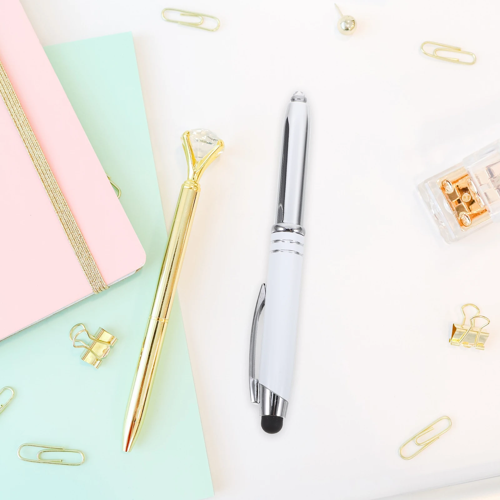 

LED Light Ballpoint Pen Capacitive Stylus Lightweight Triple Metal Ballpen with Indoor Lighted Tip White