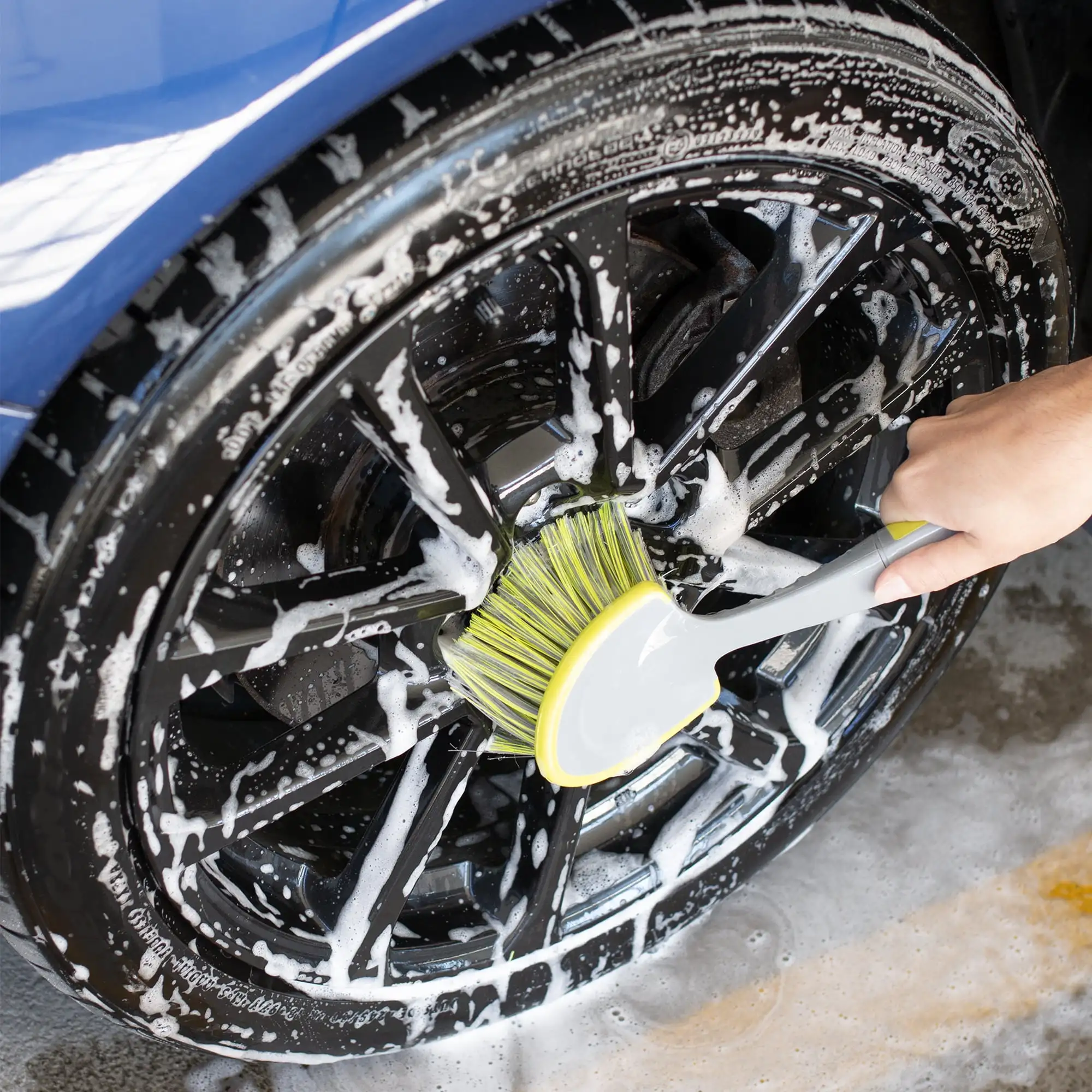فرشاة تنظيف السيارة، تنظيف العجلات والإطارات، 13 بوصة