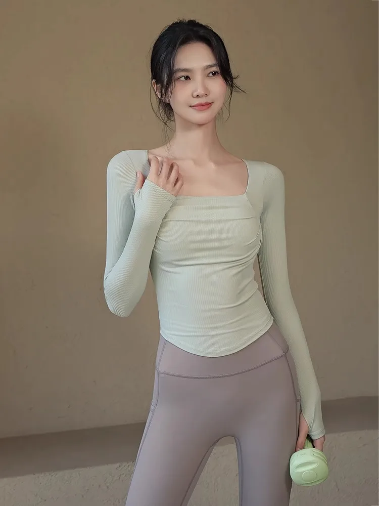 Yoga with Chest Cushion for Women's  Sports Top, Ribbed Slim Fit and Slimming Effect, Long Sleeved Pilates Training and Fitness
