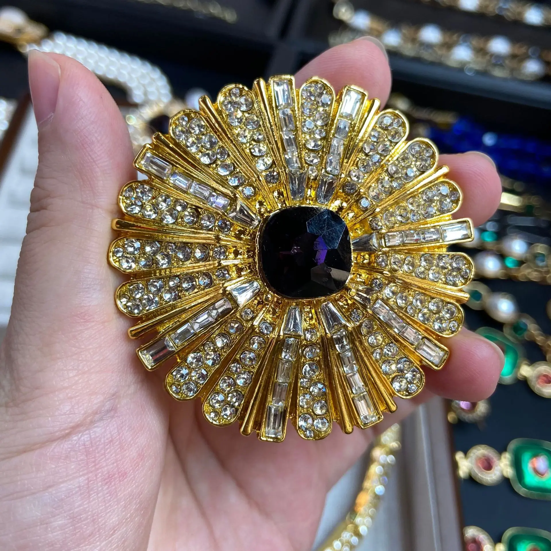 Vintage Sunflower Brooch Necklace Elaborate Purple Gemstone Pendant Corsage Coat Sweater Jewelry Banquet Birthday Gift for Women