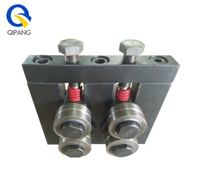 

QIPANG two-group rollers feeder drive cater-pillar traction straightening feeder wheel wire feeder traction machine