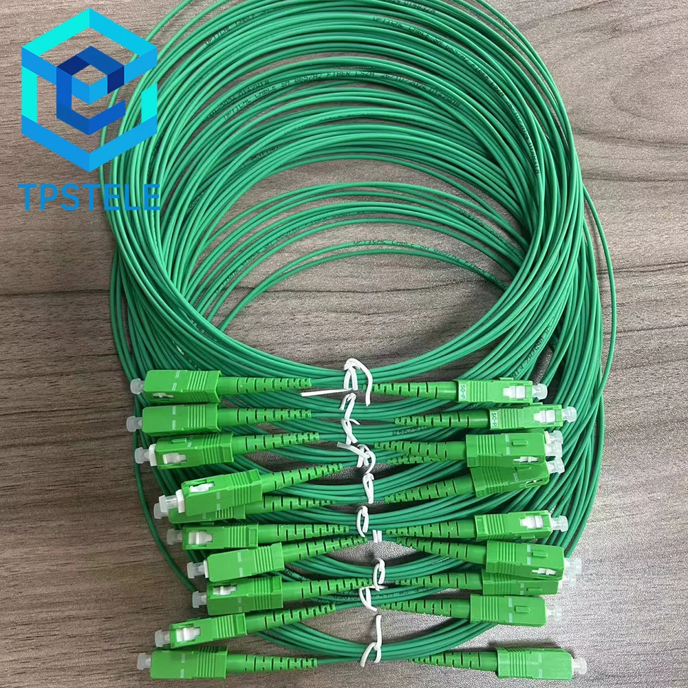 IL≥0.3dB SC APC سلك تصحيح الألياف البصرية وضع واحد G657A2 Simplex 1.6 مم 3.5 متر LSZH أخضر ضمان 10 سنوات