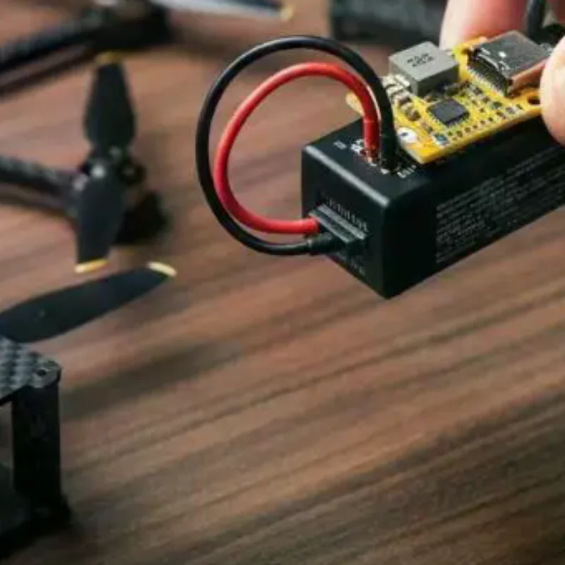 

Модуль зарядного преобразователя 2S BMS Mini для литий-ионных аккумуляторов 18650 с быстрой зарядкой Type-C QC, балансировкой и индикатором