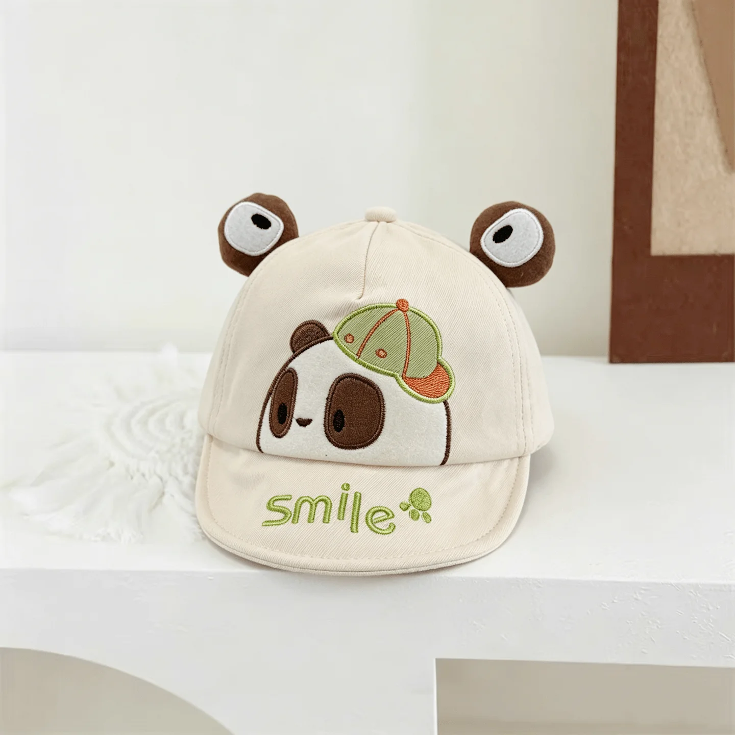 Three-dimensional big-eyed panda baby soft brimmed baseball cap made of cotton, fashionable and versatile for babies
