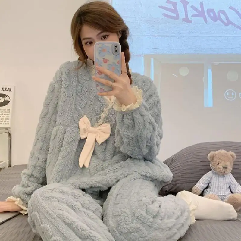 Hot 2026 Women Autumn Winter New Fashion Comfort Western Style Pajama Set Thickened Velvet Princess Style Home Furnishing Set