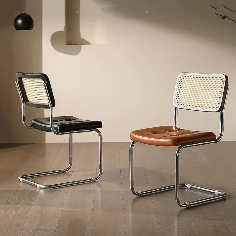 Minimalist โลหะเก้าอี้รับประทานอาหารสีดําคลาสสิกราคาถูกออกแบบเก้าอี้รับประทานอาหารห้องครัว Sedie Sala Da Pranzo บ้านเฟอร์นิเจอร์