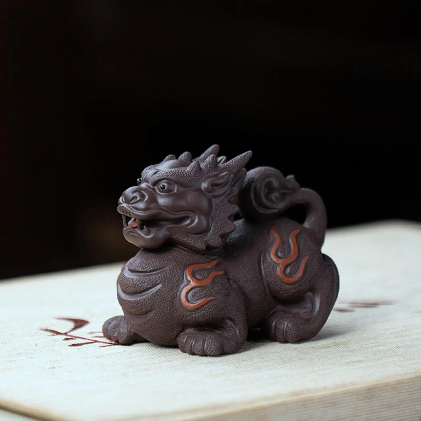 Miniature Figurine Gift Purple Clay Tea Pet Qilin Kirin Statue for Friend Family Living Room Furnishing New Year Tea Lovers