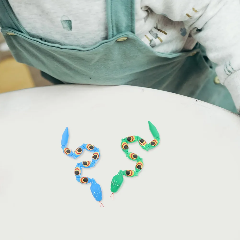 

8Pcs Jointed Wiggly Snake Plastic Educational Learning Prank Fun Party Favor Colorful Realistic Reptile Playthings for Kids