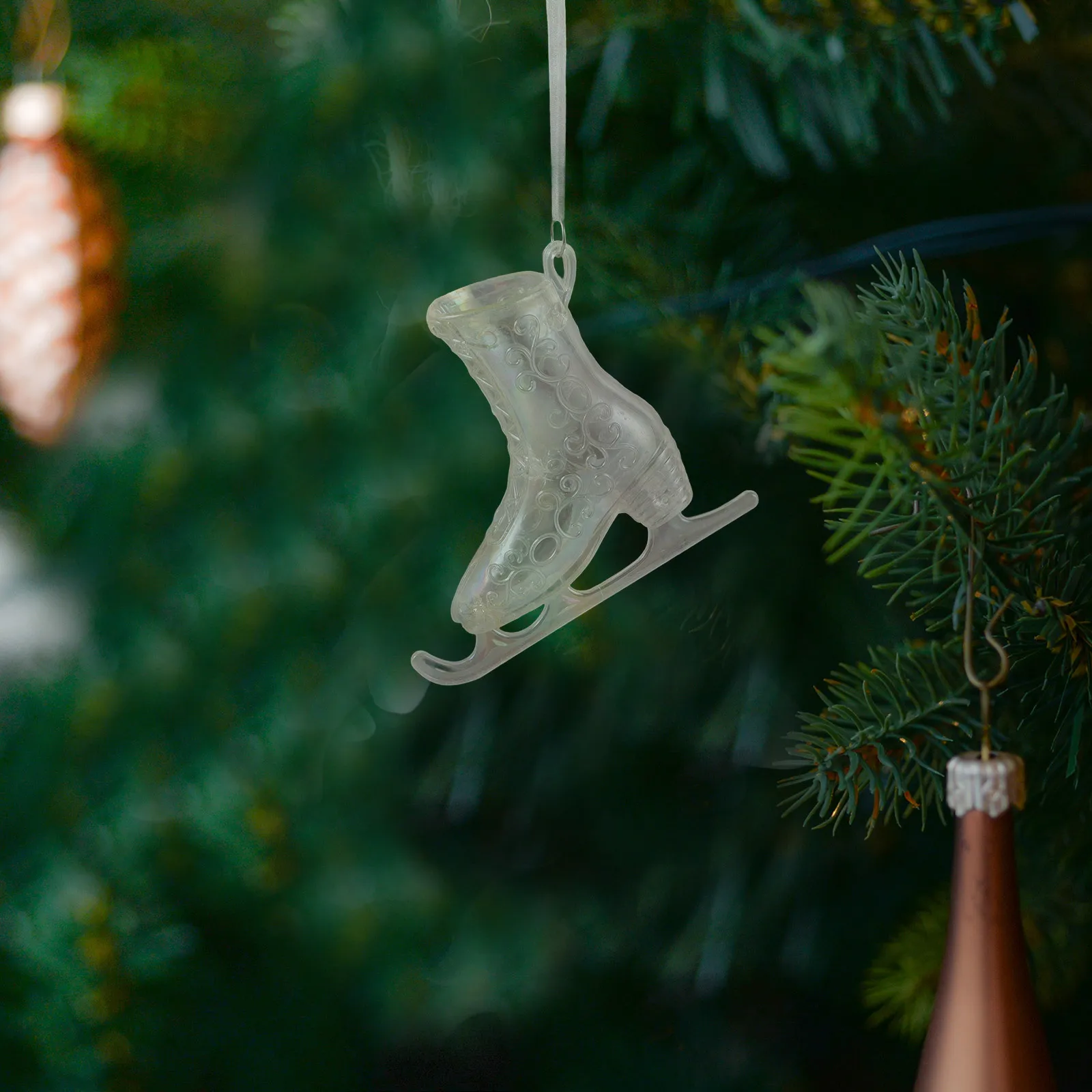 

Christmas Tree Ice Skating Shoe Ornament Acrylic Transparent Ice Crystal Pendant Lightweight Hanging Christmas Tree Decoration