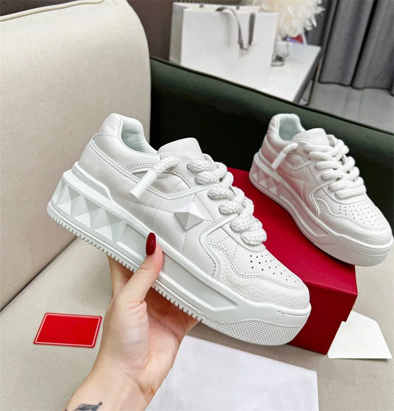 Autumn Men Casual Sneakers Rivets Platform Tennis Sport Running Shoes Basketball Shoes Male Skateboard Jogging Trainers White 44