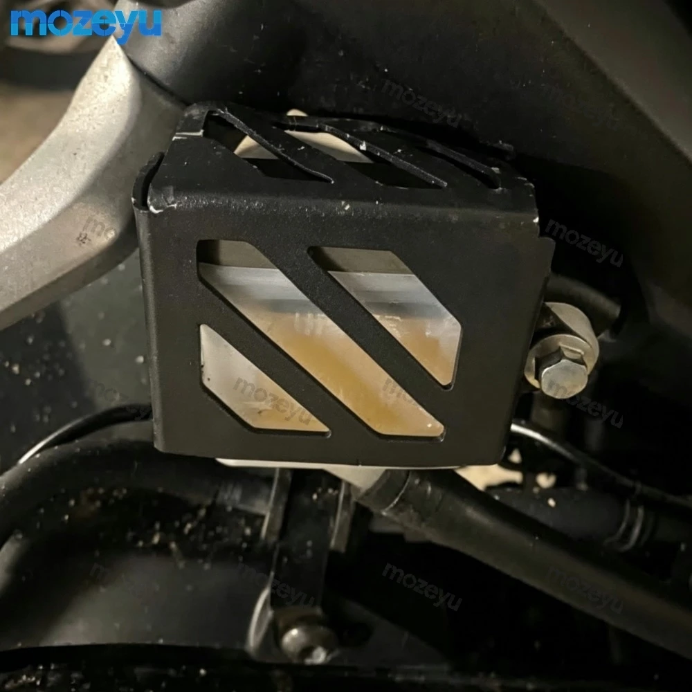 

For HONDA CB300F 2023 2024 2025 2026 CB 300F Motorcycle Rear Brake Fluid Reservoir Protector Cover Oil Tank Guard Accesories