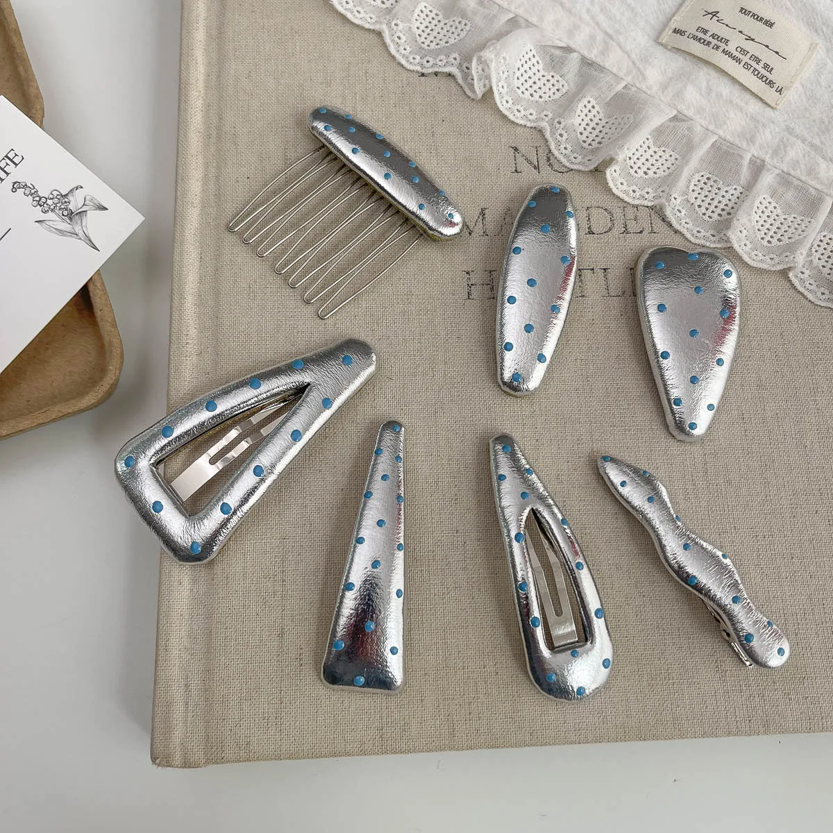 

1pc Blue Polka Dot Geometric BB Clip Silver Leather Sweet Girl Bangs Side Clip Hairpin Hair Clip Kids Headwear Hair Accessories