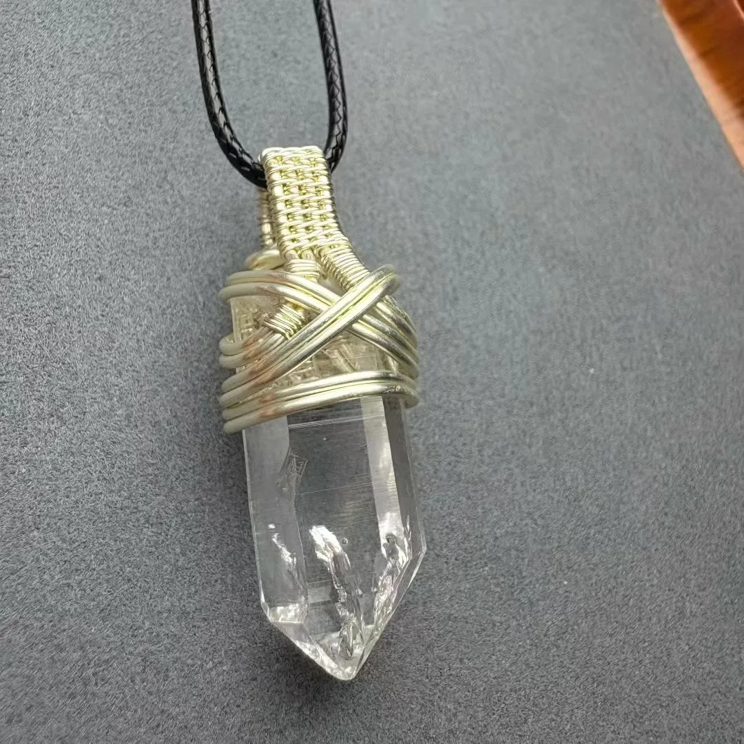 

1Pc Fengbaowu Natural Himalayan Crystal Pendant Wire Wrapping Rock quartz Reiki Healing Stone Fashion Jewelry Gift For Women Men