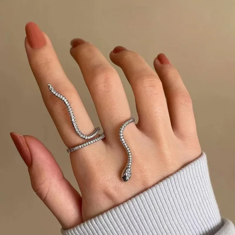 

Fashion Cool Snake Shape Rings for Women Bijoux Adjustable Crystal Rings Weddings Party Jewelry Gifts