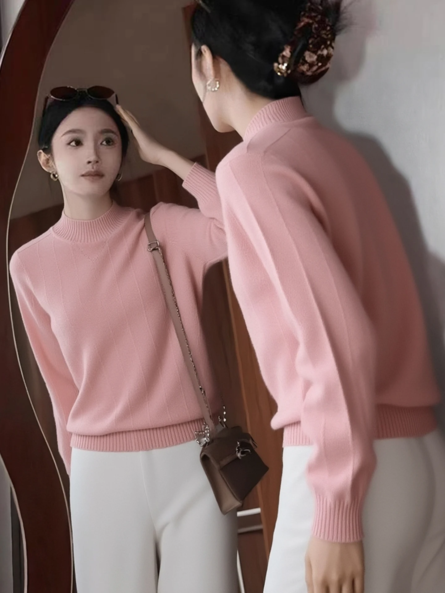 

Comfortable Soft Camere Knitwear Long Sve f High Collar Ele Sle Korean Faion Winter 2025 Sweet Youthful Design