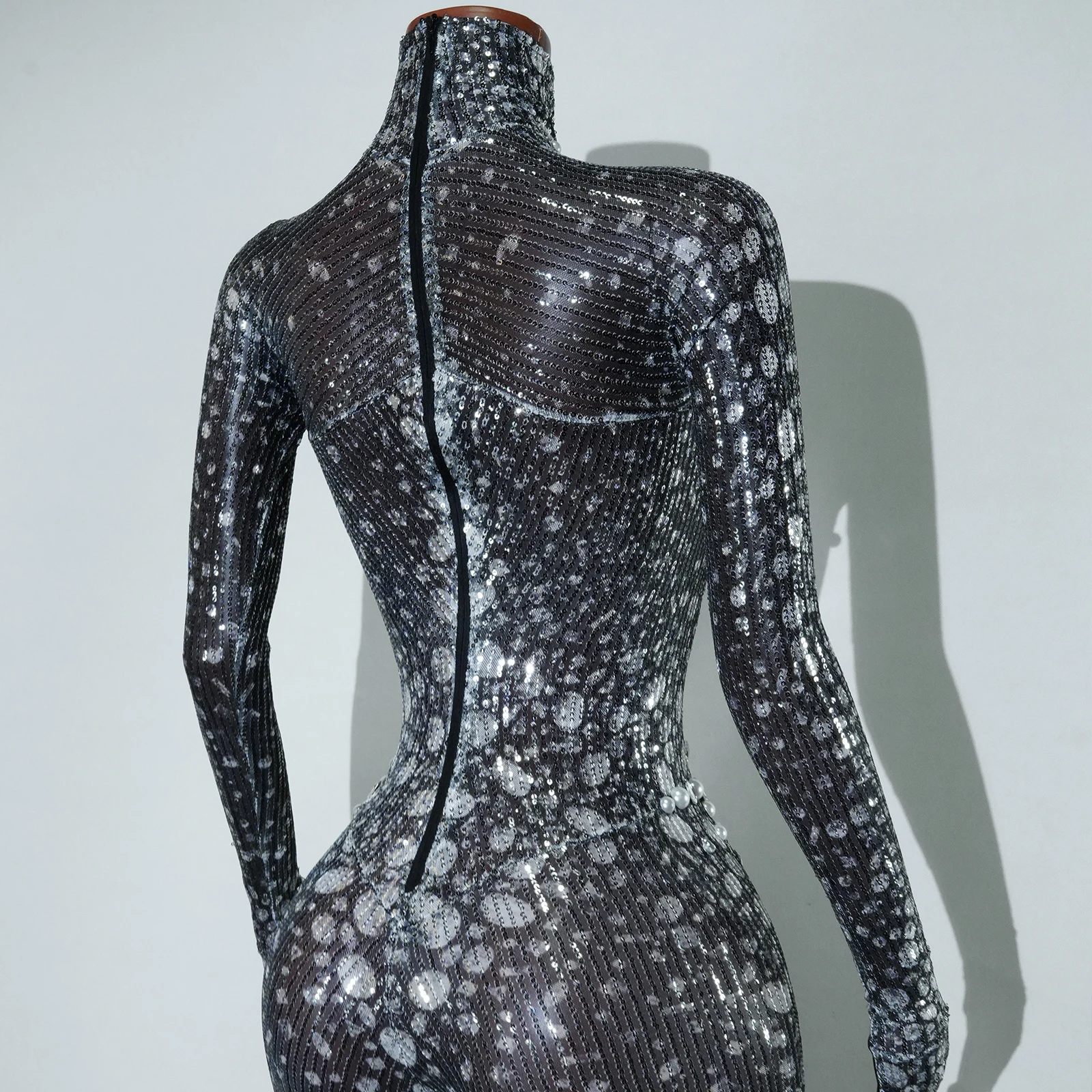 Tuta da donna lucida a maniche lunghe sexy con strass neri Festa di compleanno Vacanza Ds Drag Queen Celebration Pole Dance Outfit