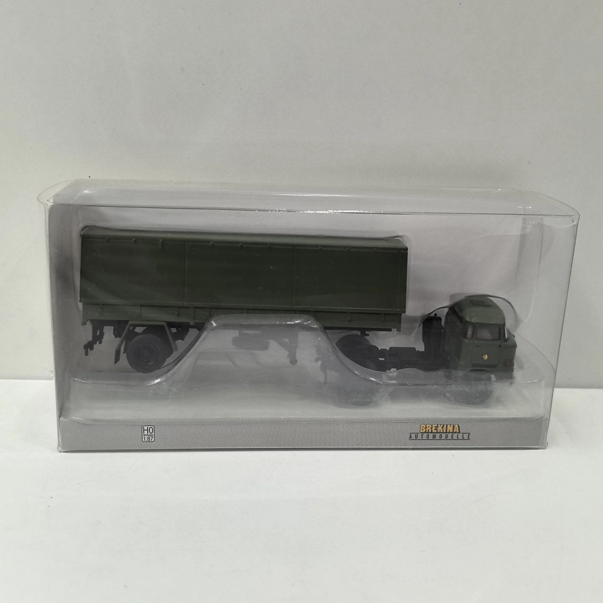 BREKINA 1/87 Scale HO IFA W50 Planen 39 Plastic Car Model