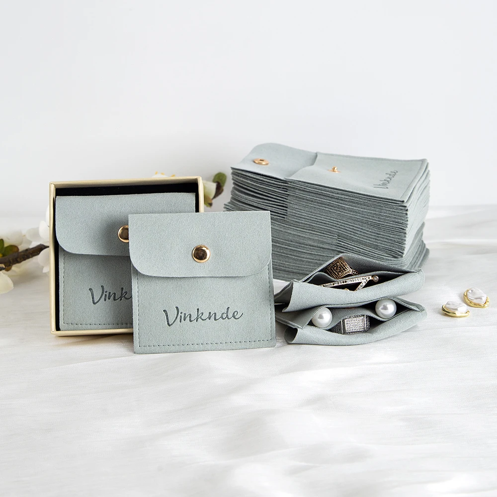 

100Pcs/Lot Custom Logo Microfiber Jewelry Pouches 6x6cm Mini Earrings Ring Storage Bags Button Gift Pouch for Organizing Luxury