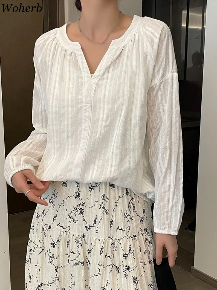 

Korean Chic Blouses for Women V-neck Long Sleeve Solid Color Shirts 2025 Blusas Mujer De Moda Vintage Simple Elegant Blouse Tops