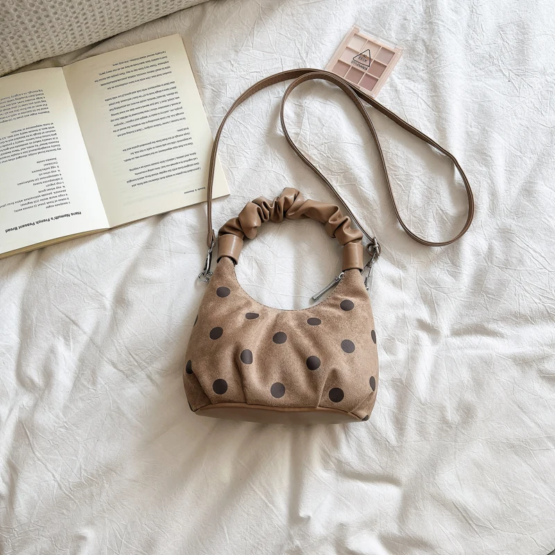 Borsa a mano vintage in camosc - Half Moon Crescent recensione e prezzo