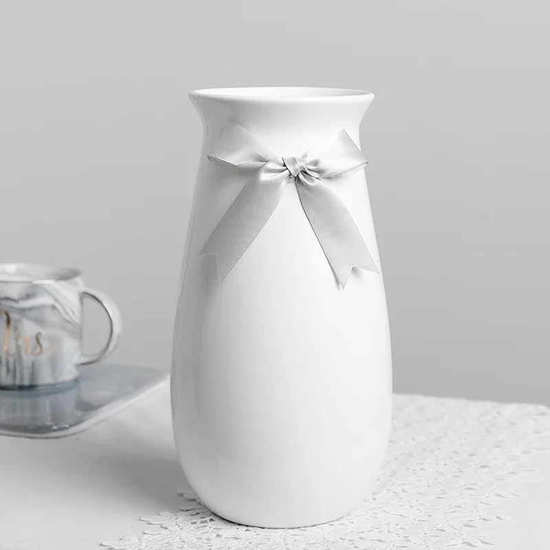 Simple countertop dining table ceramic vase, living room soft flower arrangement, decorative ornament