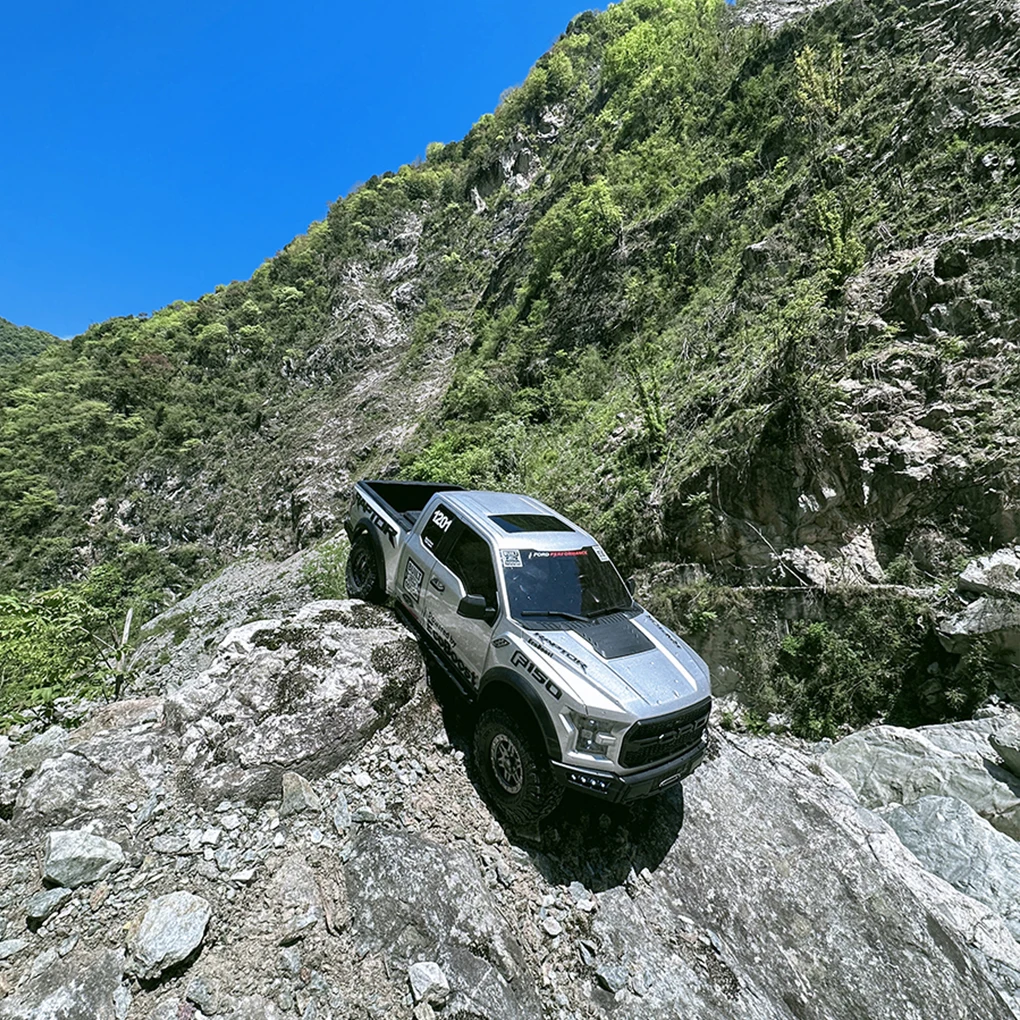 Samochód zdalnie sterowany 1/8 KM Simulation F150 Pickup Truck RTR 2.4GHz 1:8 Elektryczny Crawler Terenowy Pojazd Zabawka dla Dorosłych i Dzieci