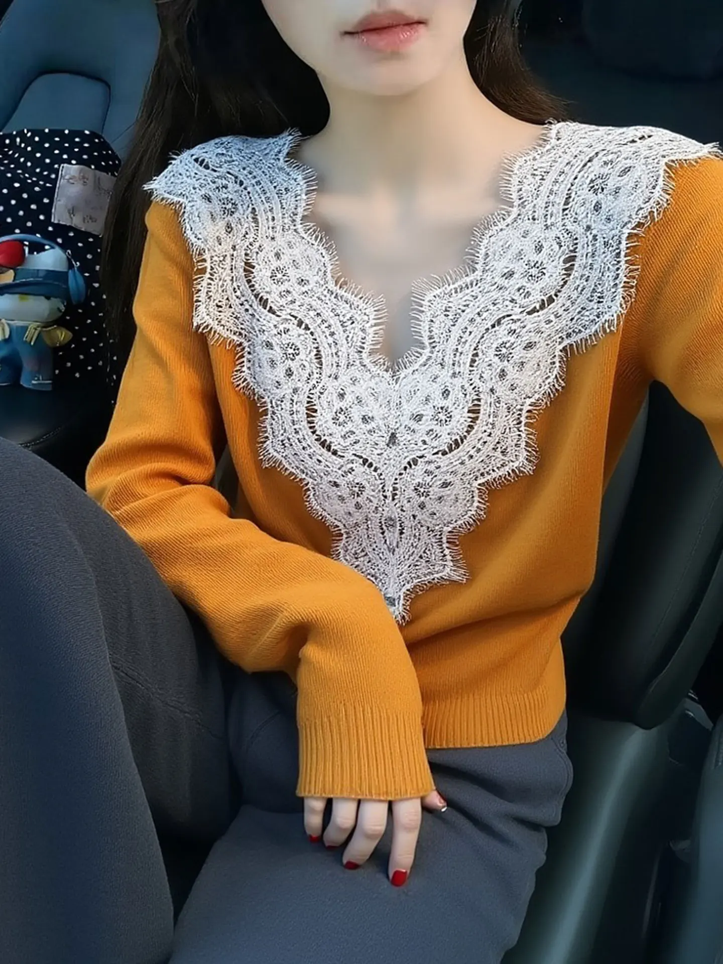 

Ele Lace Splice Long Sve V-Ne Knitted Top Faionable Spring 2026 Women's Commute Warmth-Bearing Regular Fit Sweater