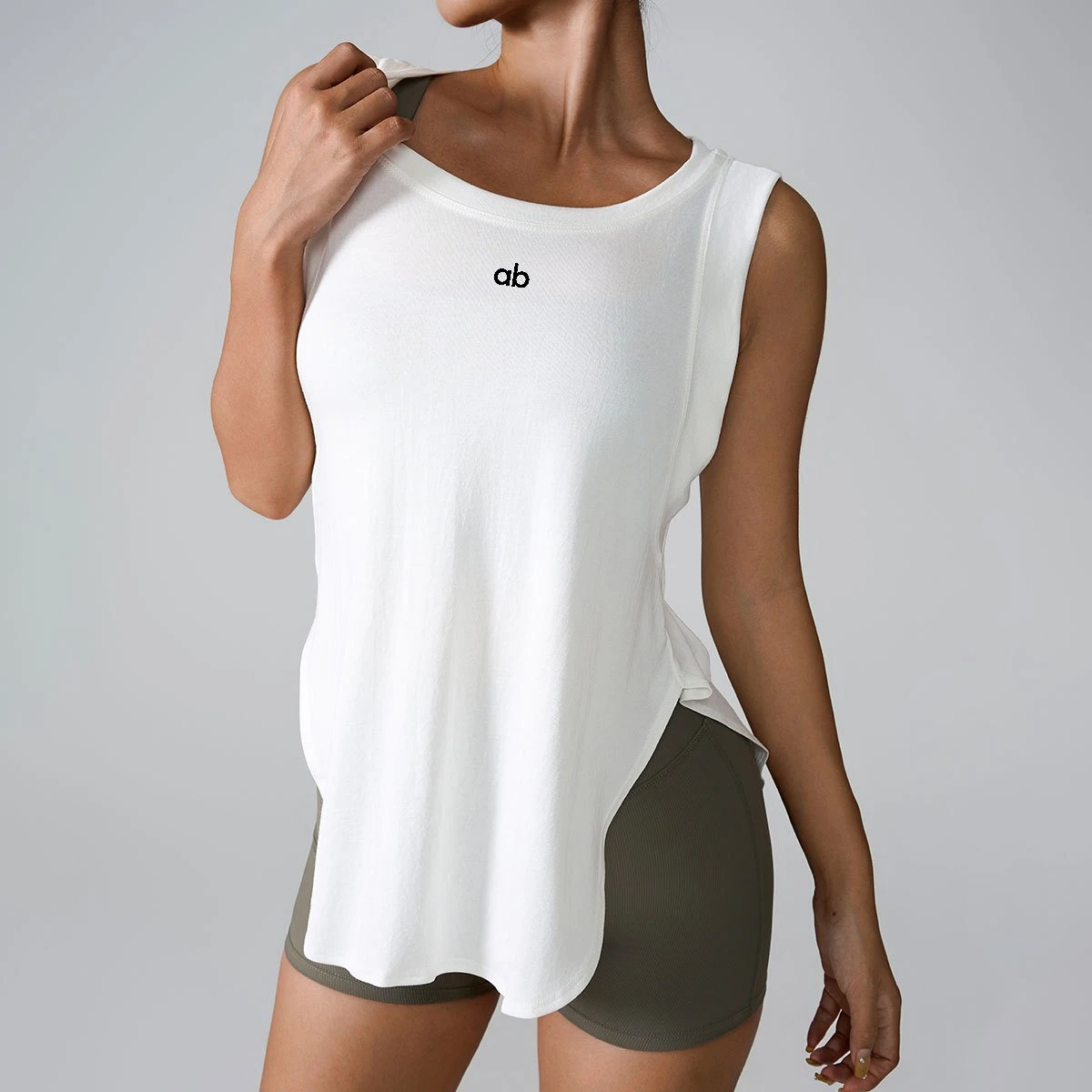 Women's Quick Dry Sleeveless Yoga Vest Loose Pullover Sports Blouse for Fitness Running Workout Athletic Gym Yoga Top image 5
