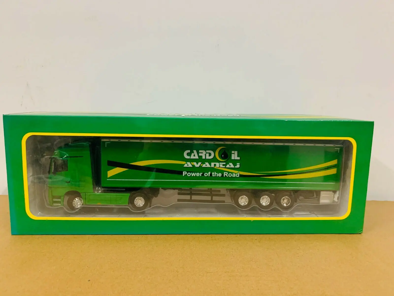 Cardoilavantaj Container Truck Model 1/50 Scale Metal Model New in Box