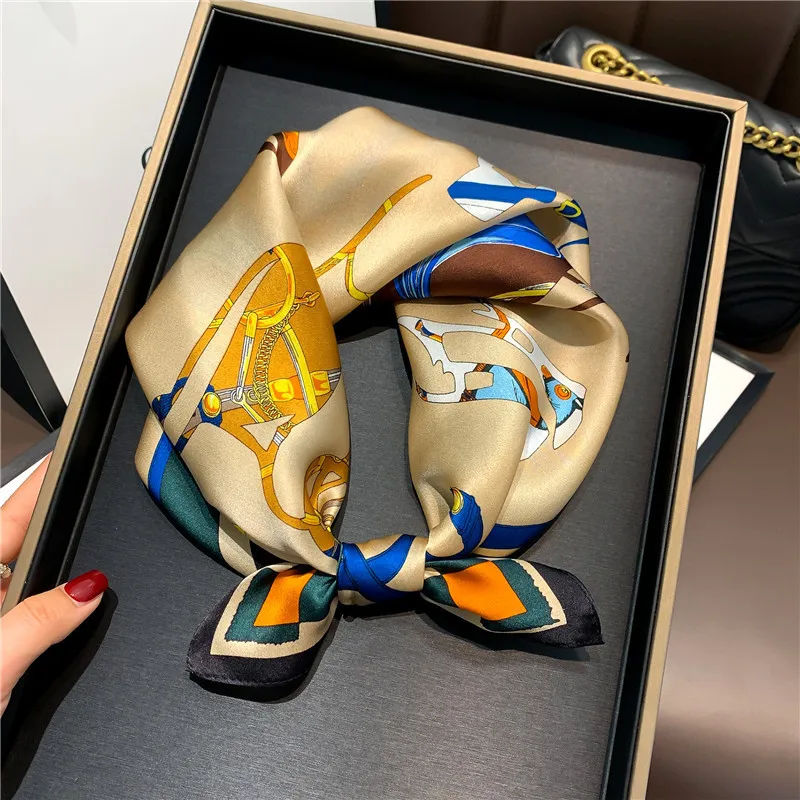 Decorative Korean Style Small Square Towel Women's Carriage Chain Elegant Fashion Mulberry Silk Scarf