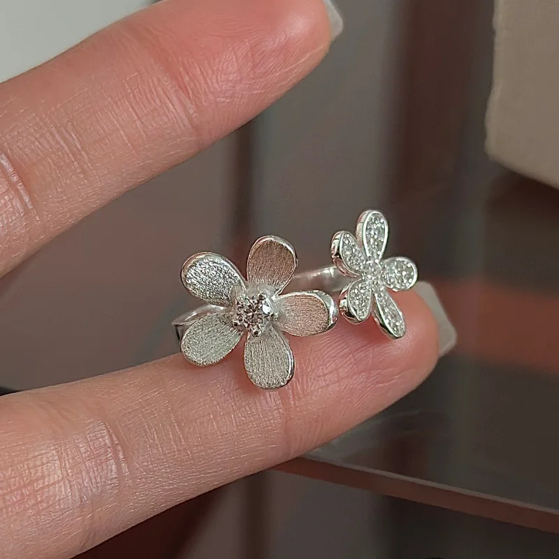 [Cciris.Com] S925 Silver Brushed Floral Ring Japanese Vintage Minimalist Wholesale Stacking Jewelry for Women