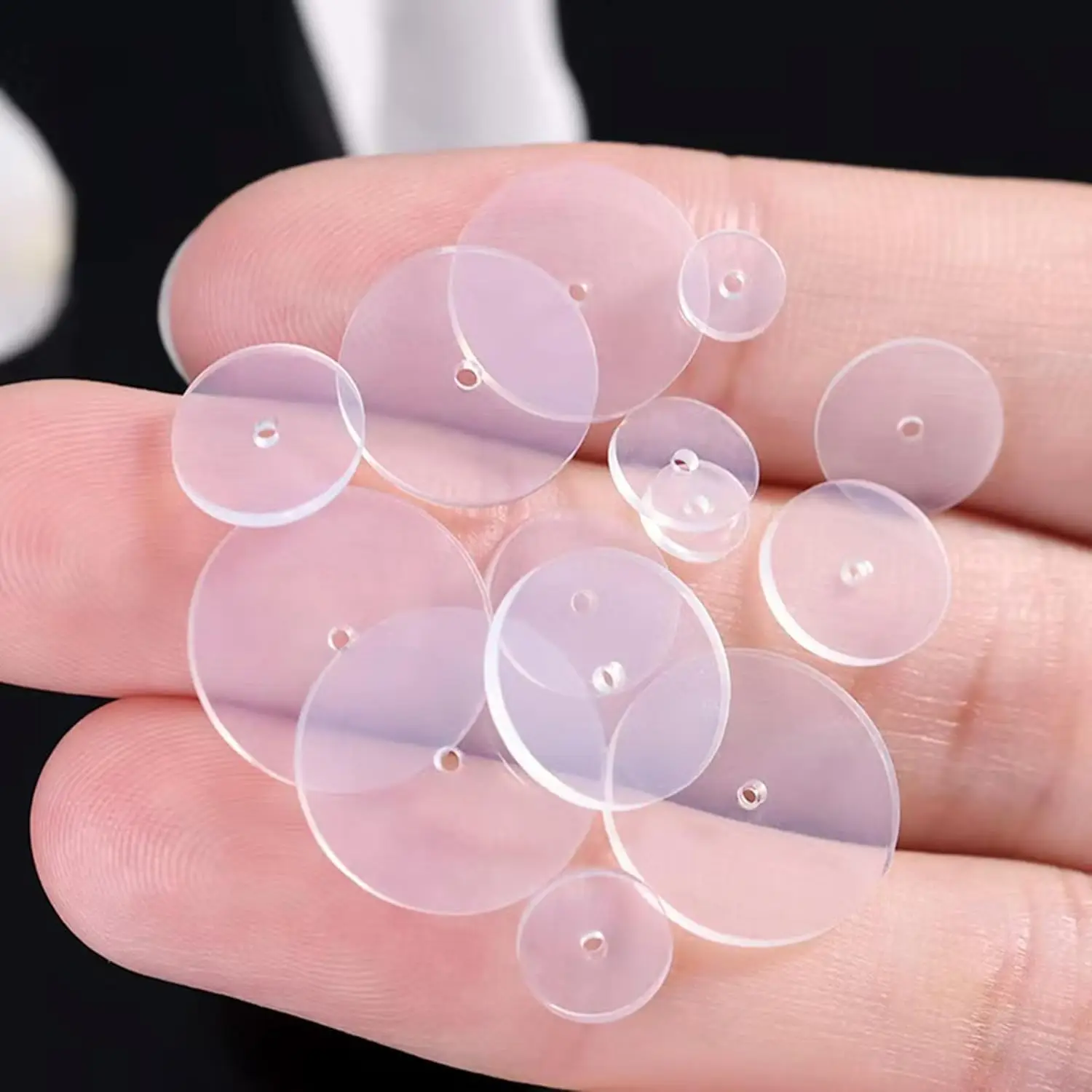 50 Stück klare Piercing-Scheibenpolster-Stabilisator, Silikon-Ohrringe, Rückenstopper, Ohrläppchen-Stützflicken für Piercing Bump, hypoallergen