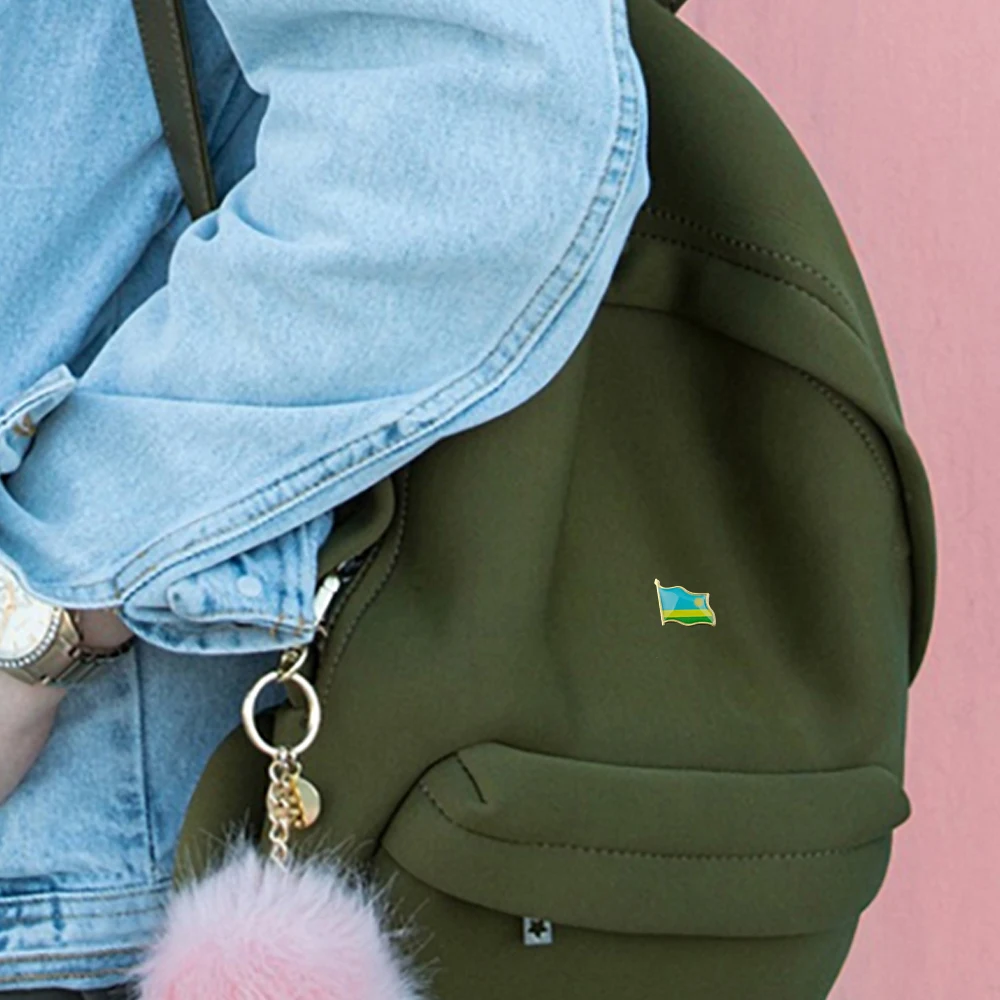 دبابيس مينا ذات طابع قطري ، دبابيس على ظهره ، شارات ، جمهورية كينيا