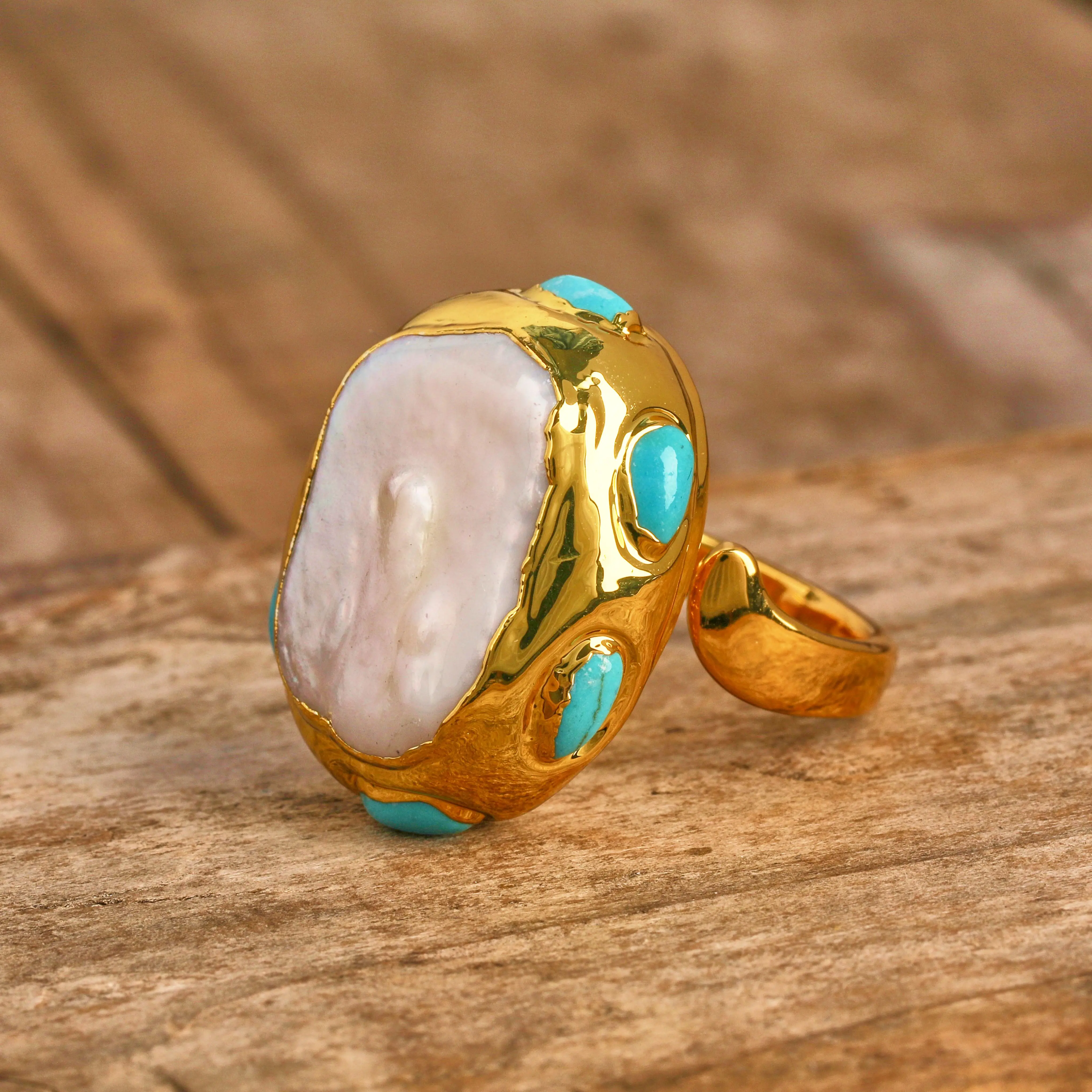 

Natural Freshwater Cultured White Coin Pearl and Crystal Beads Green Turquoise Fashion Rings