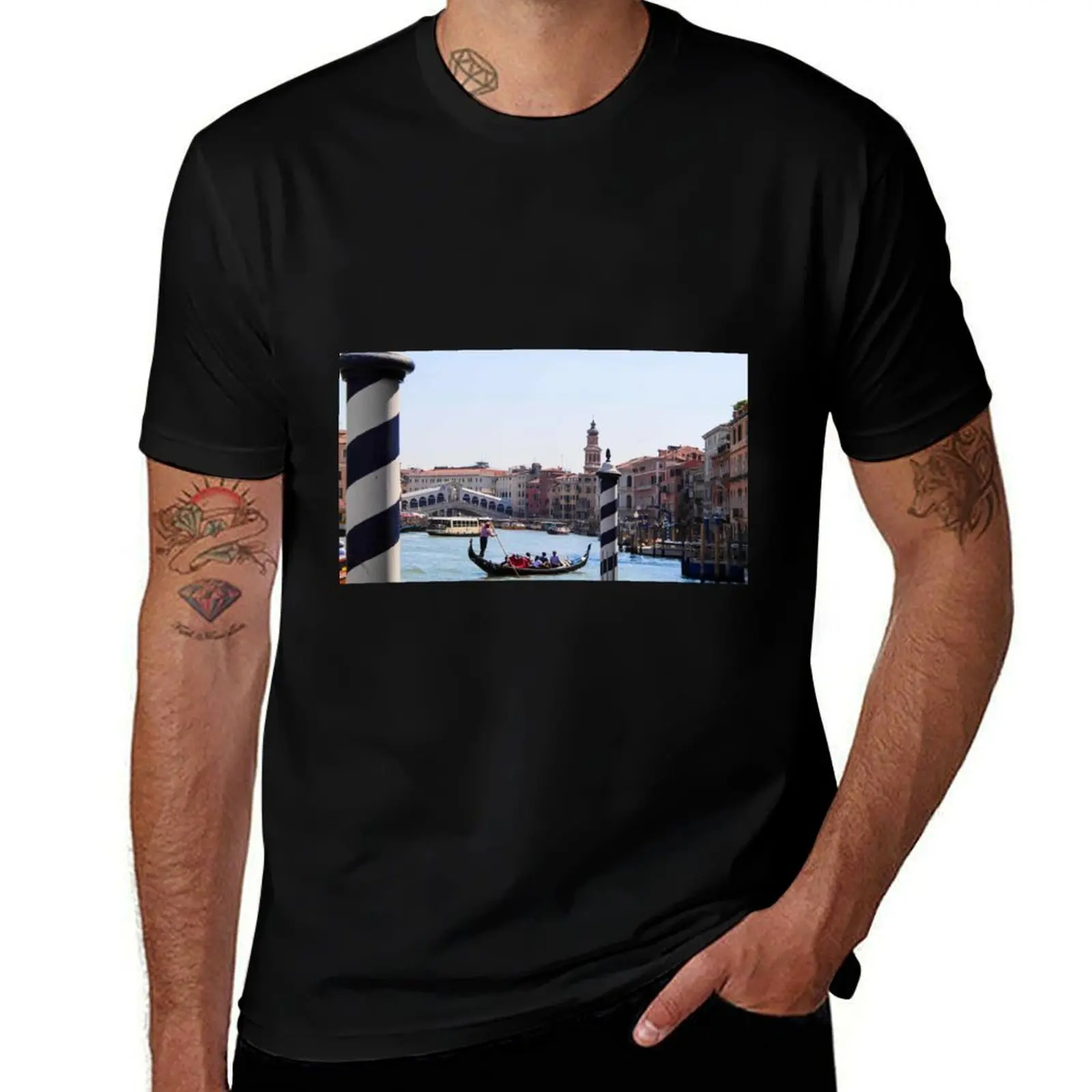 

Rialto Bridge and Gondola T-Shirt t shirt man designer t shirts for man graphic vintage T-Shirt