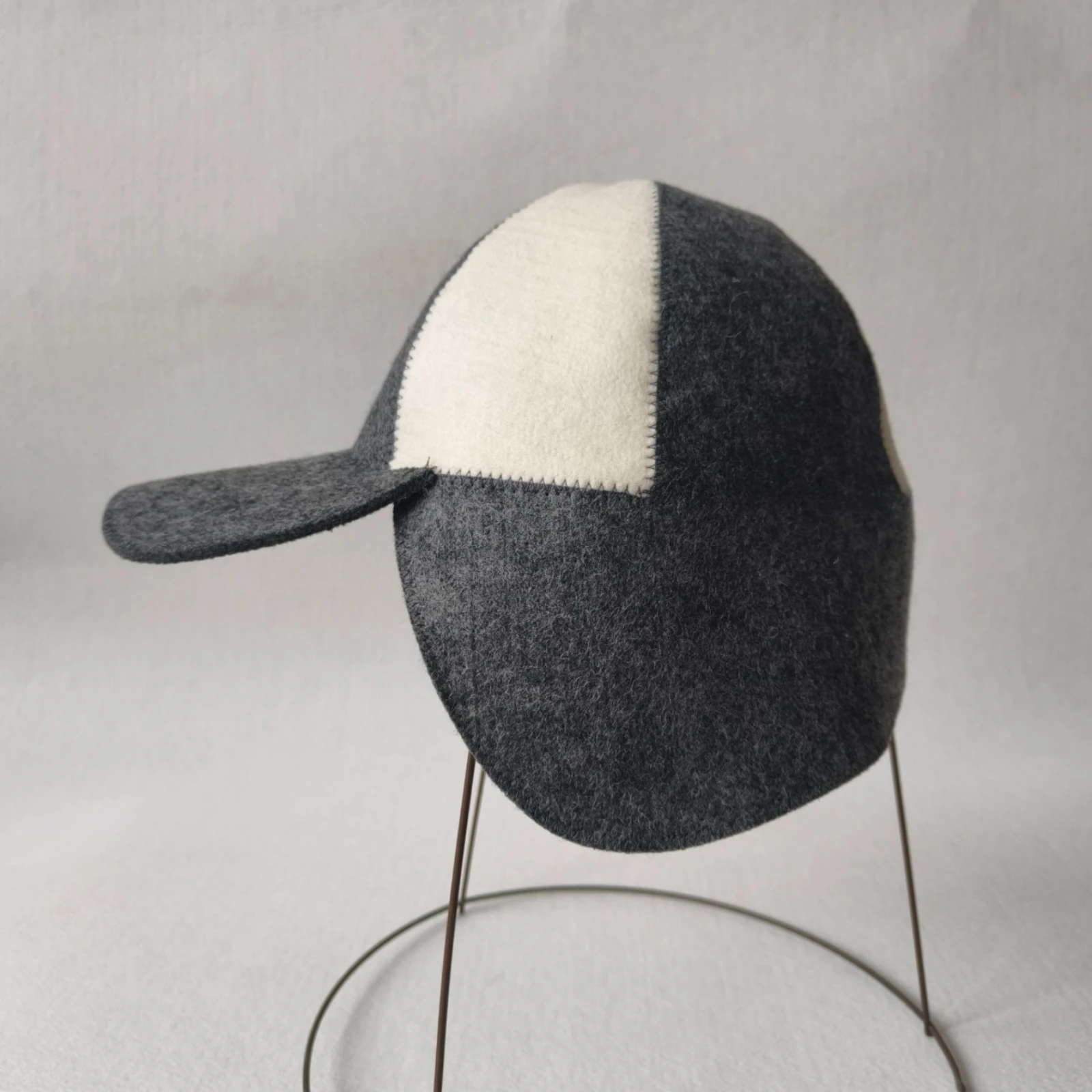 Wool Felt Sauna Hat Insulating Felt Sauna Hat with Ear Flaps Headwear Grey One Size Fits All for Steam Rooms, Spa Relaxation