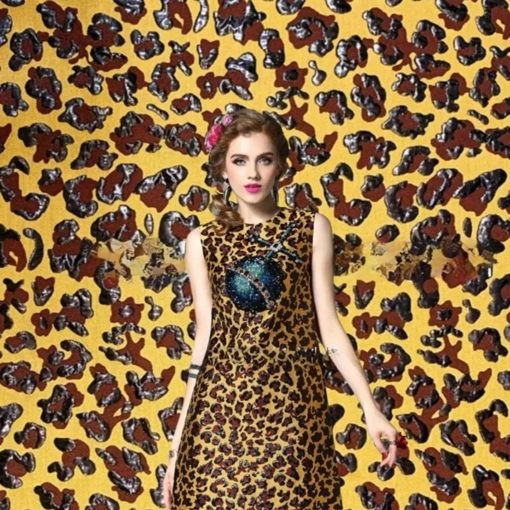 

Gold Silk Yarn Dyed Jacquard Fabric Leopard Print Dress Trench Coat European Brand Fashion Design Sew Wholesale Material Cloth