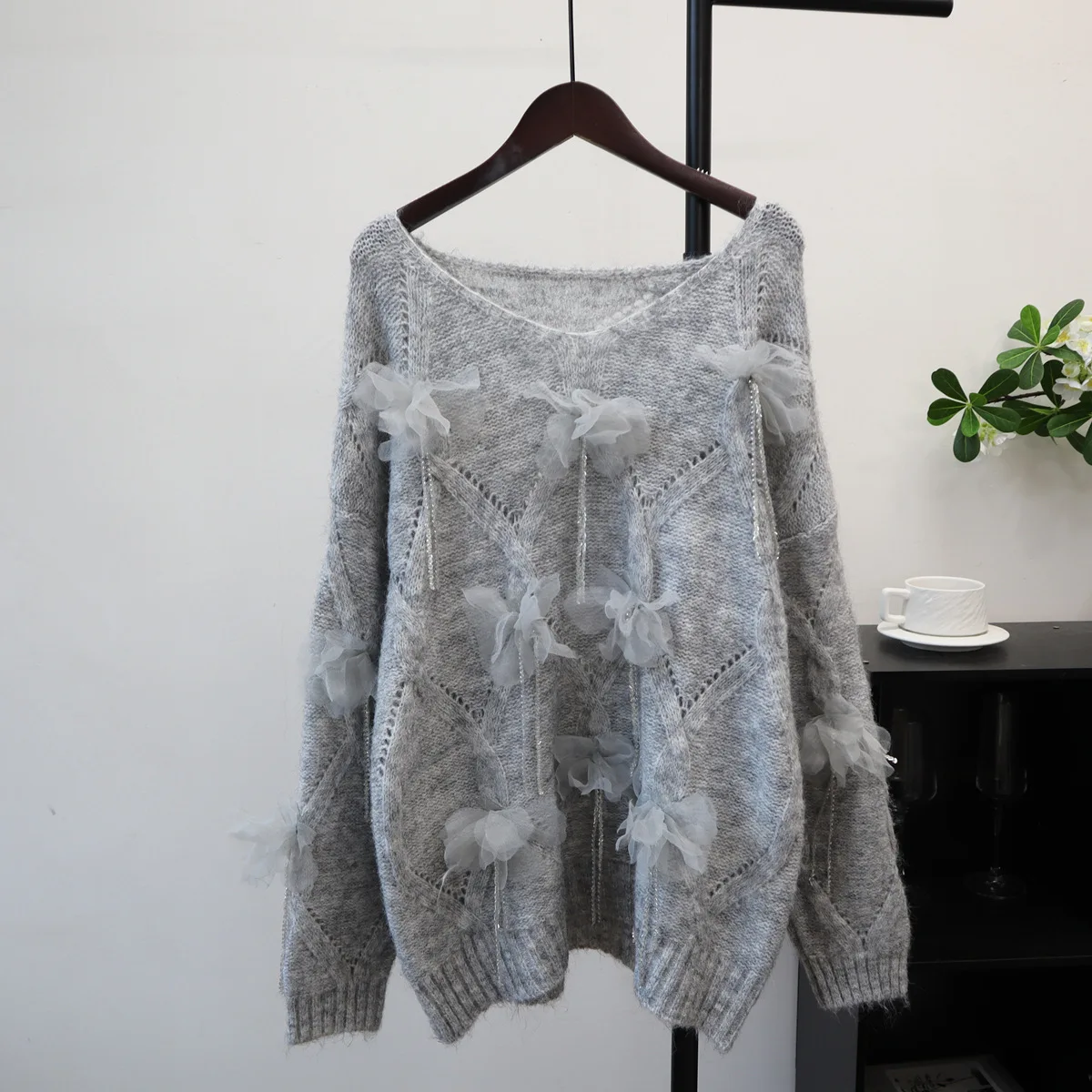 

2025 Autumn New Hollowed Out Three-dimensional Flower Design Sweet Knit Sweaters Top Causal Sweater Pullover