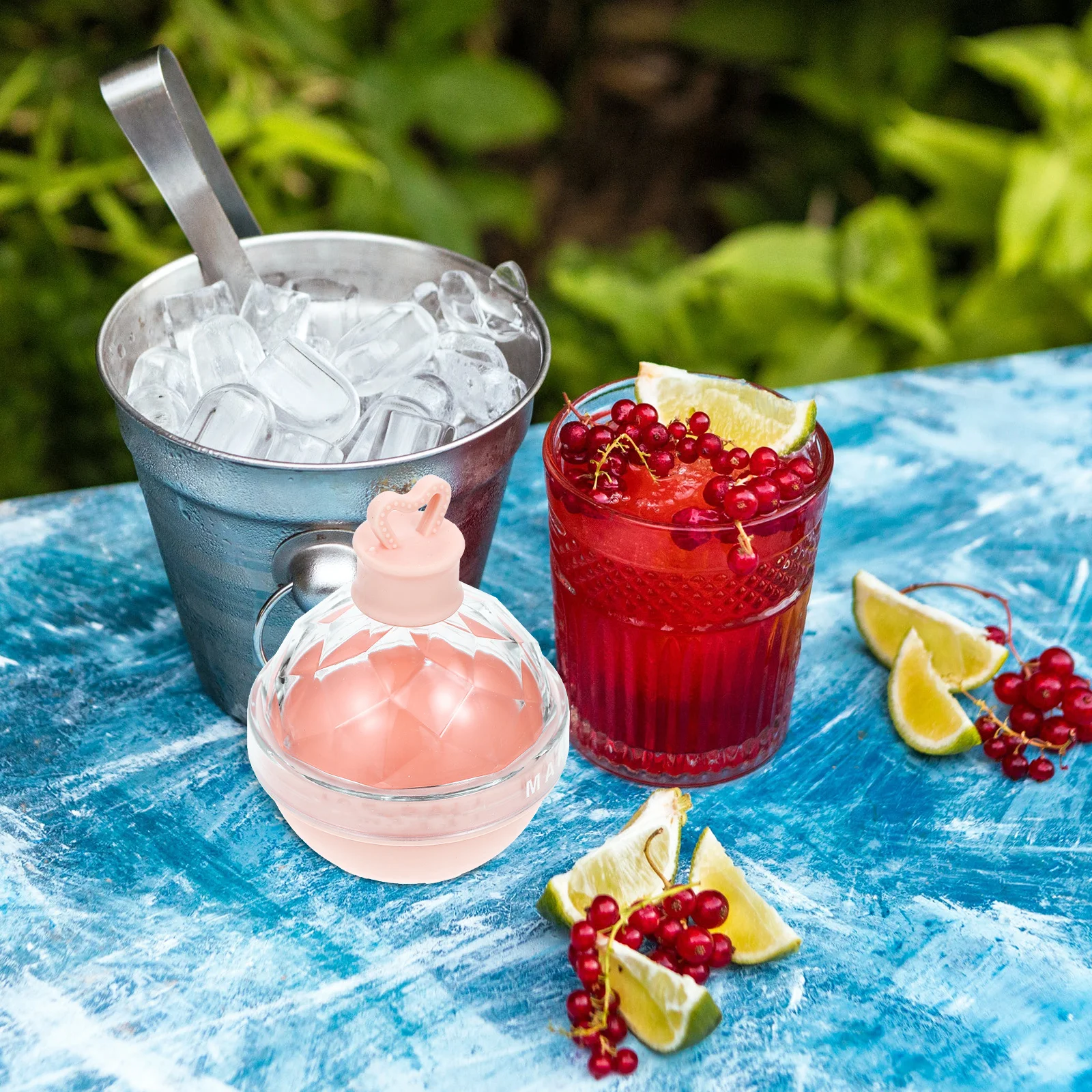 

Round Ice Ball Maker Simple Design Ice Cube Molds for Whiskey Drinks Home Entertaining Holiday Gifts Home Supply