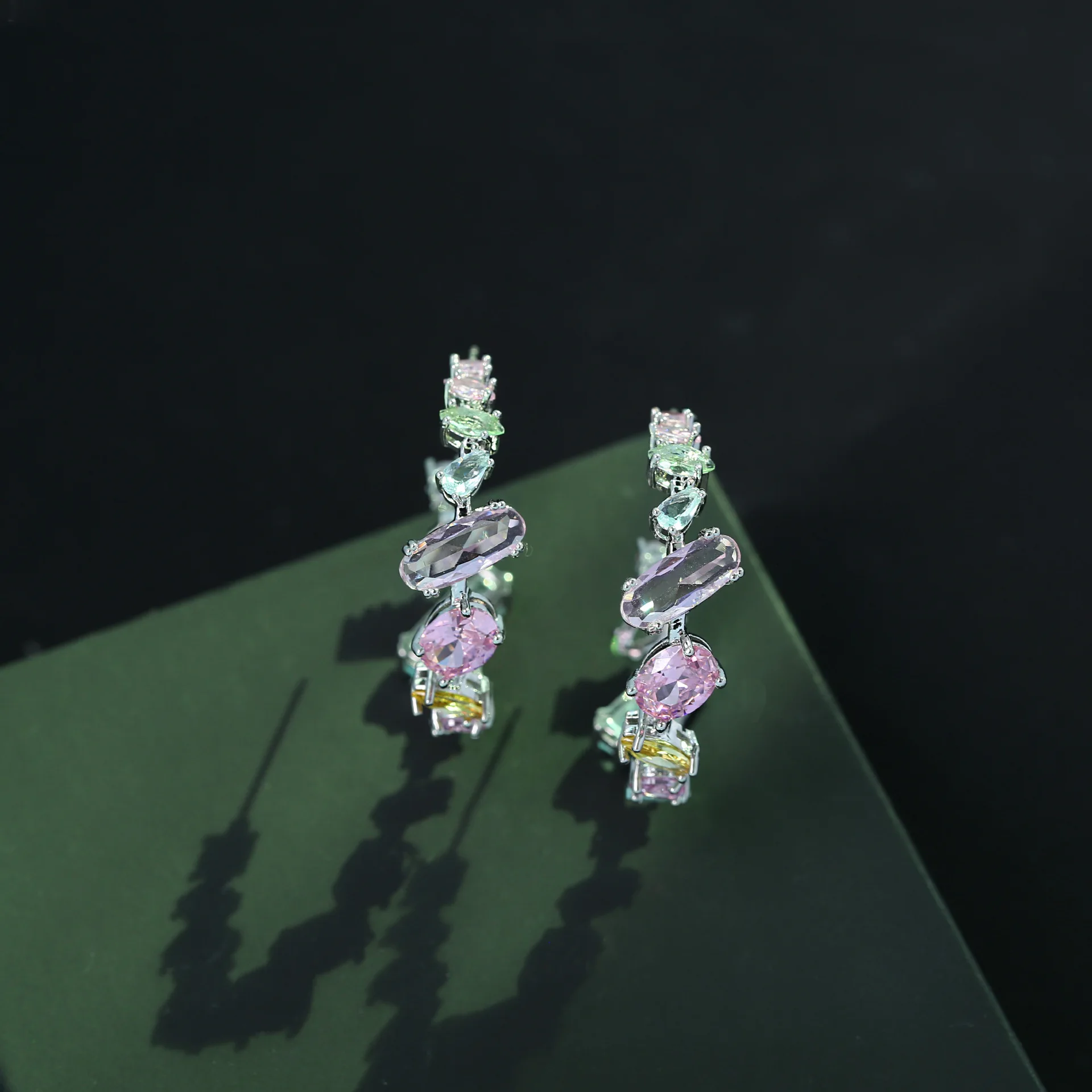 Bilincolor 2023 New Color Irregular Geometric Shaped Zircon Earrings for Women