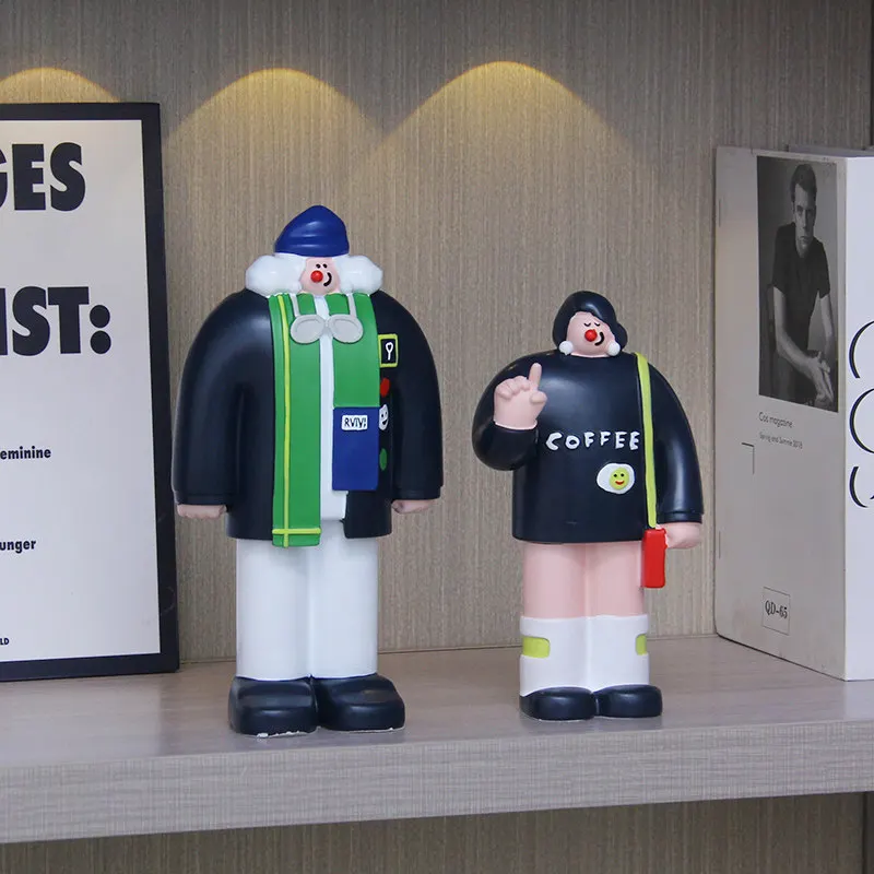 Nordic Bread Man Trendy Figurine, Cartoon Figure, Resin Desktop Home Decoration Graffiti Bread Man Resin Sculpture