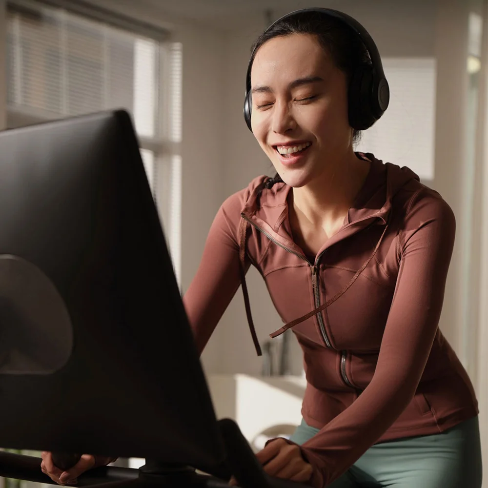 

Стальной велотренажер для помещений с магнитным тормозом, домашний велосипед для фитнеса и тренировок, стационарный велотренажер для домашнего использования