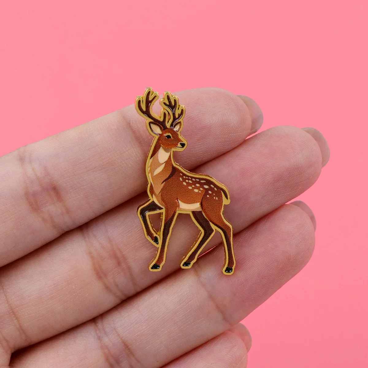 Sika-Hirsch Coole Emaille-Anstecknadel Niedliche Revers- und Taschenpins Tier-Cartoon-Abzeichen für Rucksack Brosche für Kleidung Schmuck Geschenke für Freunde