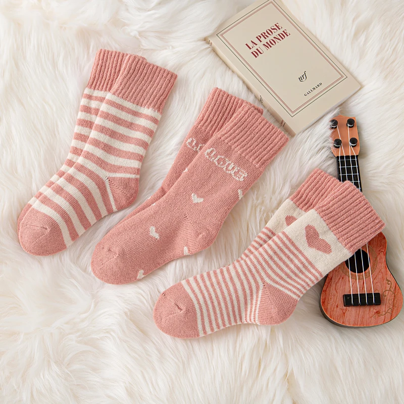 Girls' Thick Socks, Autumn and Winter Children's Thick and Velvet Middle Socks Love Warm Woolen Loop Socks 3-12Years