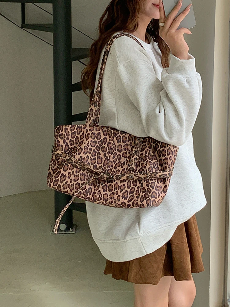 2025 가을/겨울 신상 레오파드 프린트 숄더백, 패셔너블하고 캐주얼한 겨드랑이 가방, 여성용 데일리 출퇴근 가방