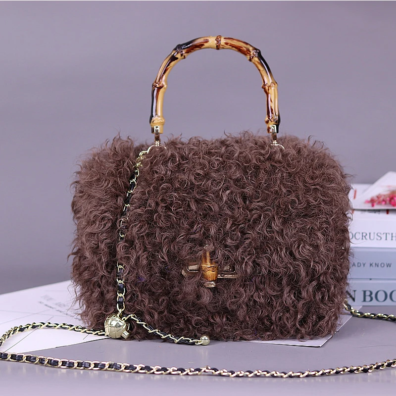 2025, neue Wolle, Damen-Plüsch-Umhängetaschen, Y2K, heiße Mädchen, Kunstpelz, modische und luxuriöse Mode, weibliche pelzige Geldbörse, Tragetaschen